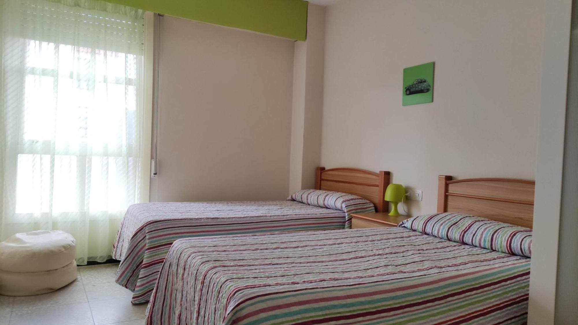 Amplio Piso En Pontedeume Apartman Kültér fotó