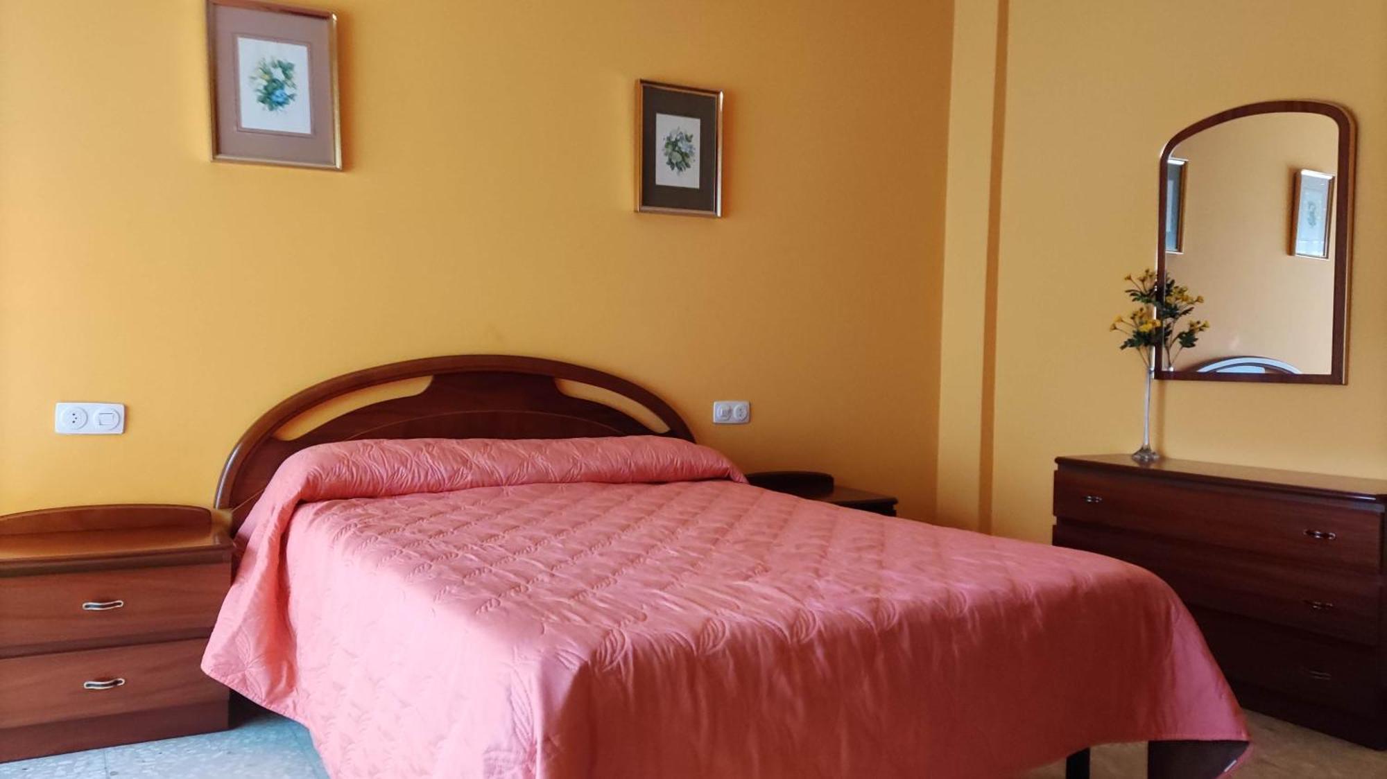 Amplio Piso En Pontedeume Apartman Kültér fotó
